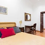 Elegant Salandra Suite