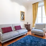 Elegant Salandra Suite